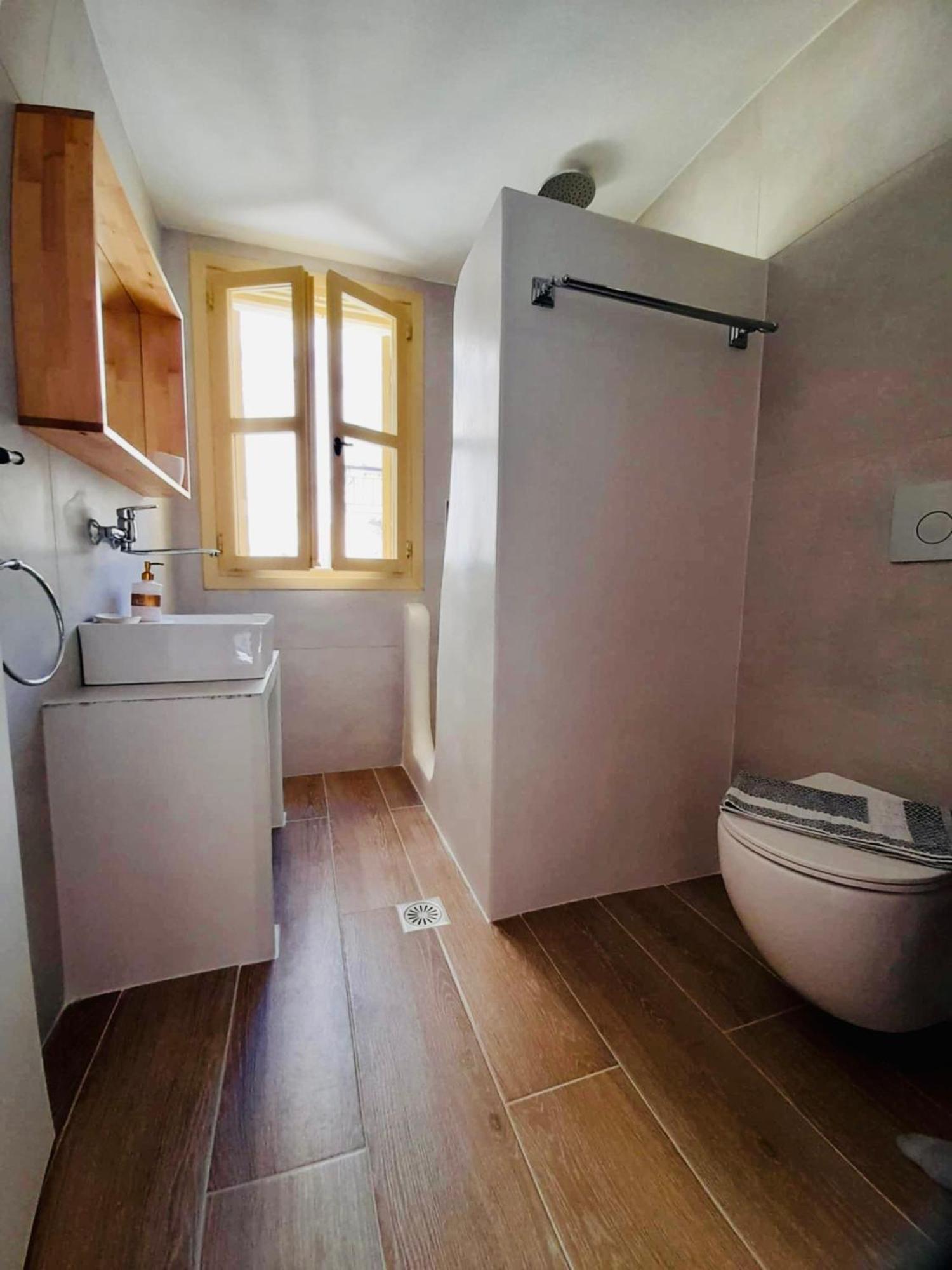 Aegli Apartments Deluxe Symi Bagian luar foto
